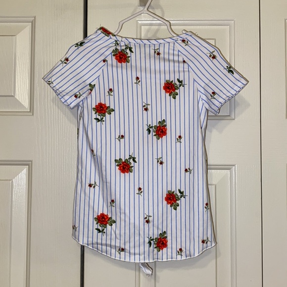 Boho Girlz Striped Top with Tie & Necklace - Picture 2 of 6